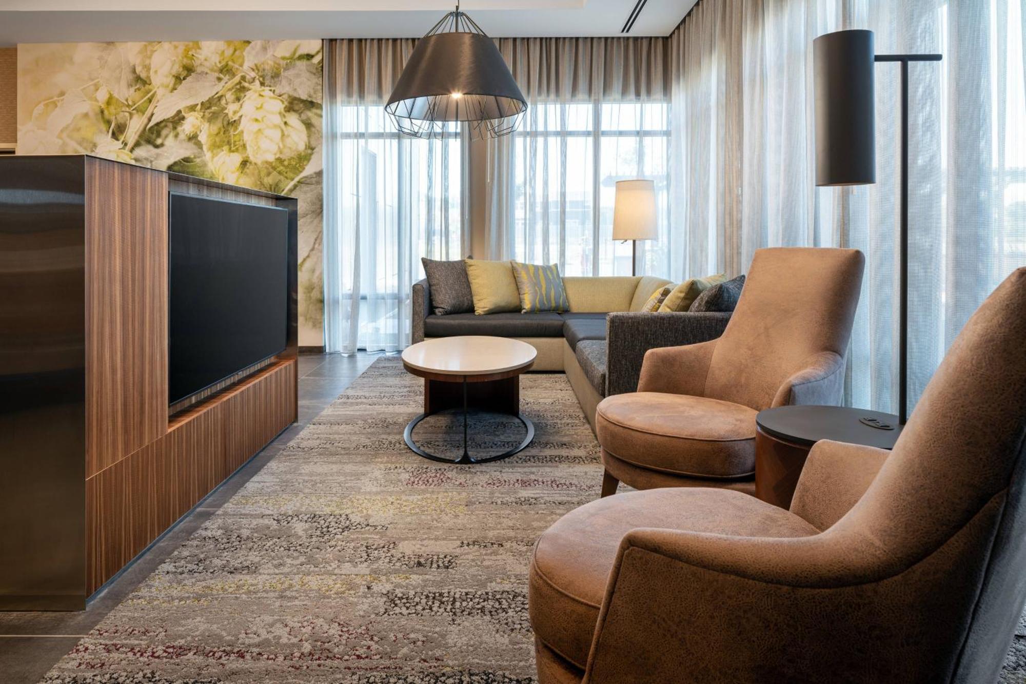 Hotel Courtyard By Marriott Petaluma Sonoma County Exterior foto